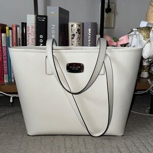 Michael Kors Classic Cream Shoulder Tote
